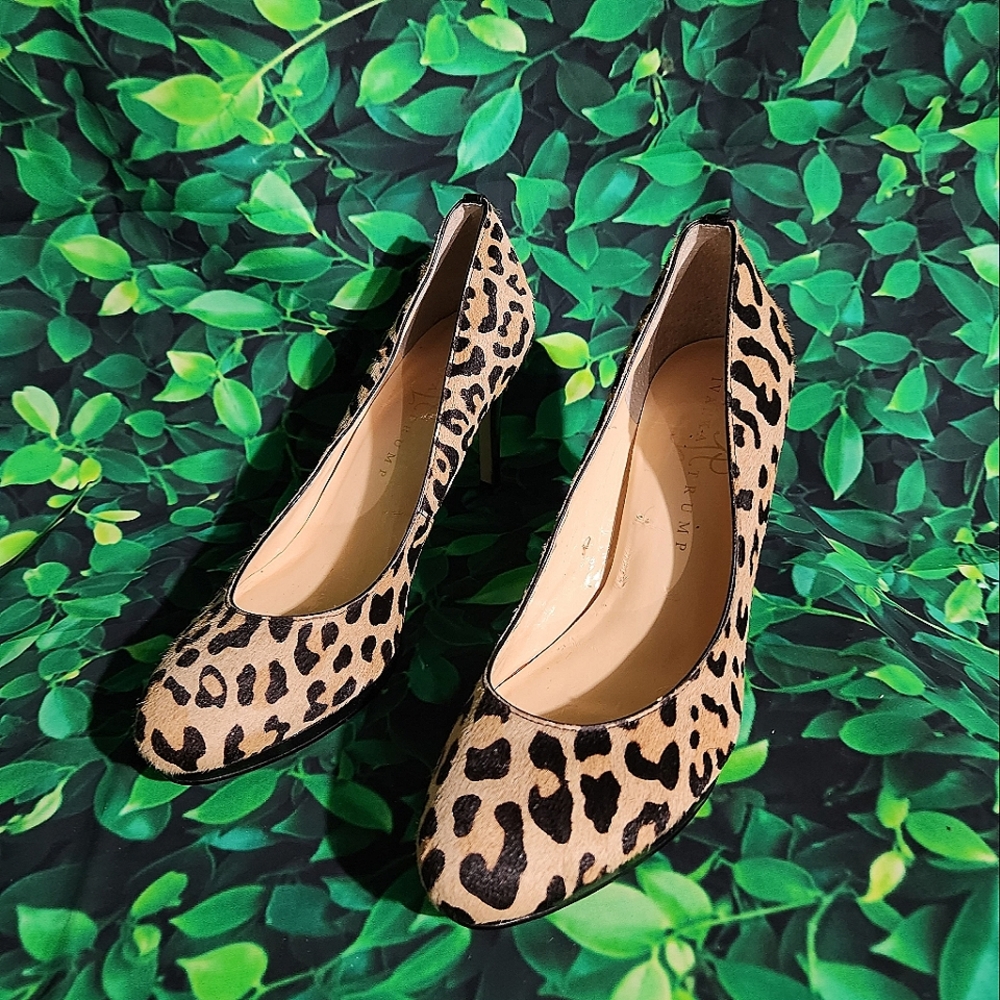 Calf hair cheetah print IvankaTrump 3" heels sz 8